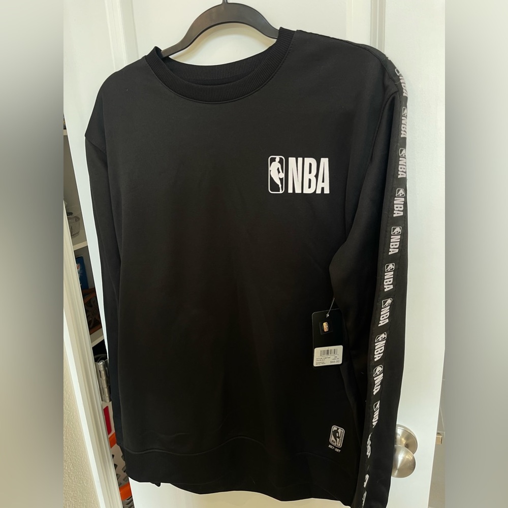 NBA crewneck NEW